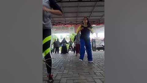 Zumba jumat pg ktr kelurahan melayu