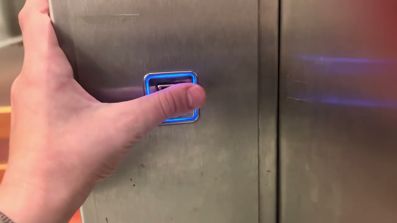 Mohringer Lift Urban Outfitters, Kalverstraat Netherlands Centrum