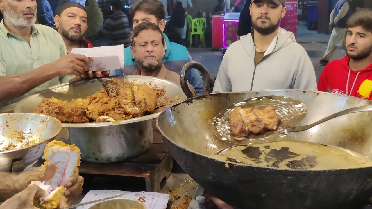 People Are Crazy 😮 8pm For Fried Fish The Most Famous Fried Fish in Lahore | Fry Fish recipe 