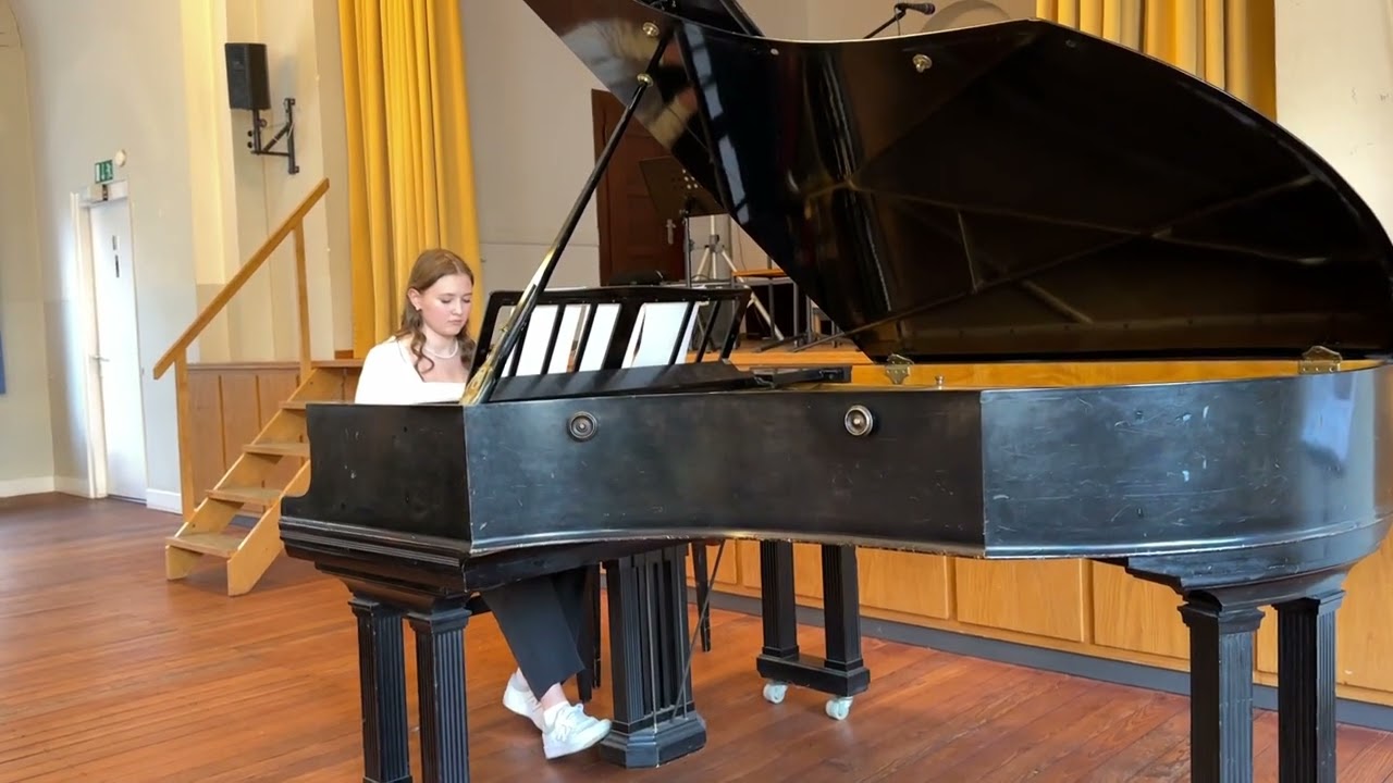 Cross your Hands - Daniel Hellbach