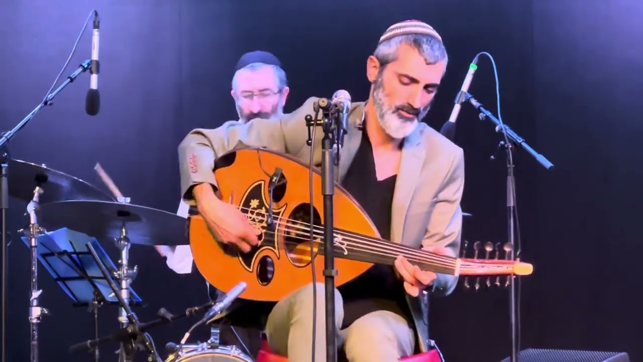 وياك מתוך מופע נעימות חיי עם זיו יחזקאל زيڤ يحزقيل ziv yehezkel