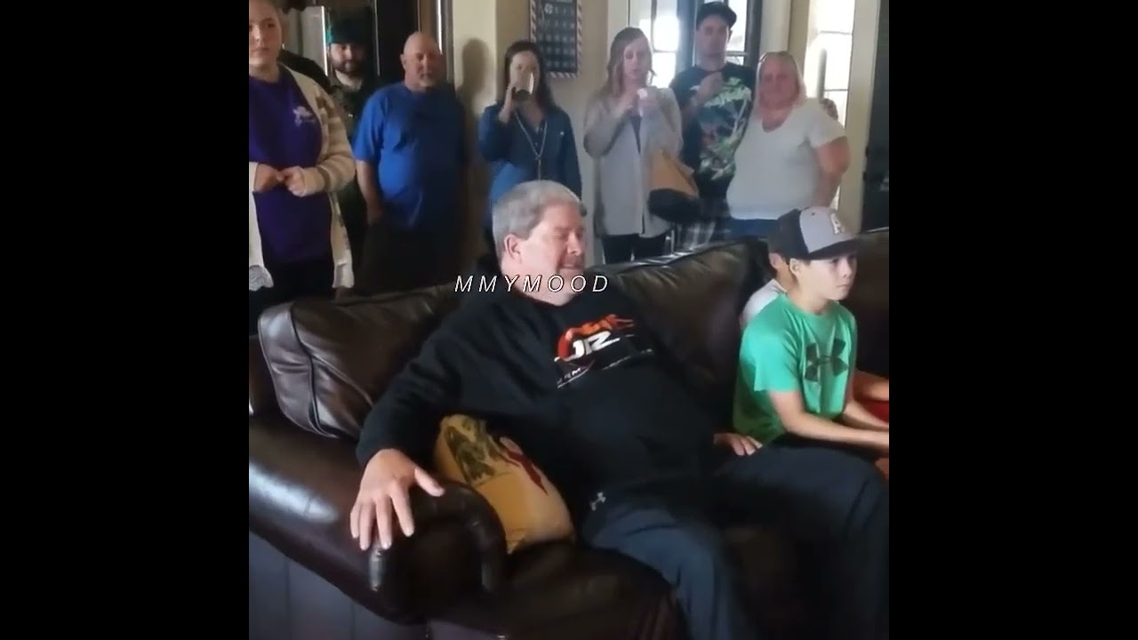 Пришел поздравить лучшего друга с которым не виделись 9лет 😢