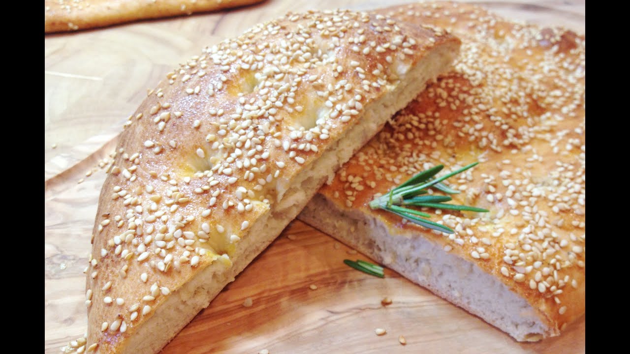 Fladenbrot mit Rosmarin und Sesam - YouTube
