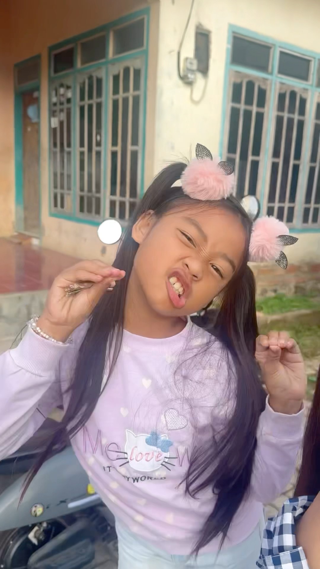 Nyanyi Lagu Tanam-tanam Ubi? #reaksi #laguanak #nyanyi #lucu #funny
