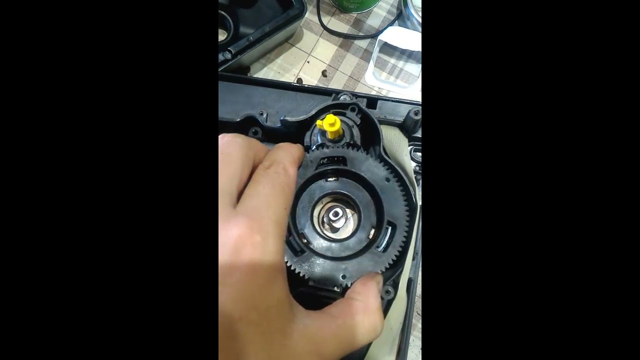 Регулировка степени помола кофемашины , очистка трактов  Saeco Philips incanto