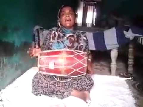 Uttar pradesh desi lady sing a mast gajal dholak