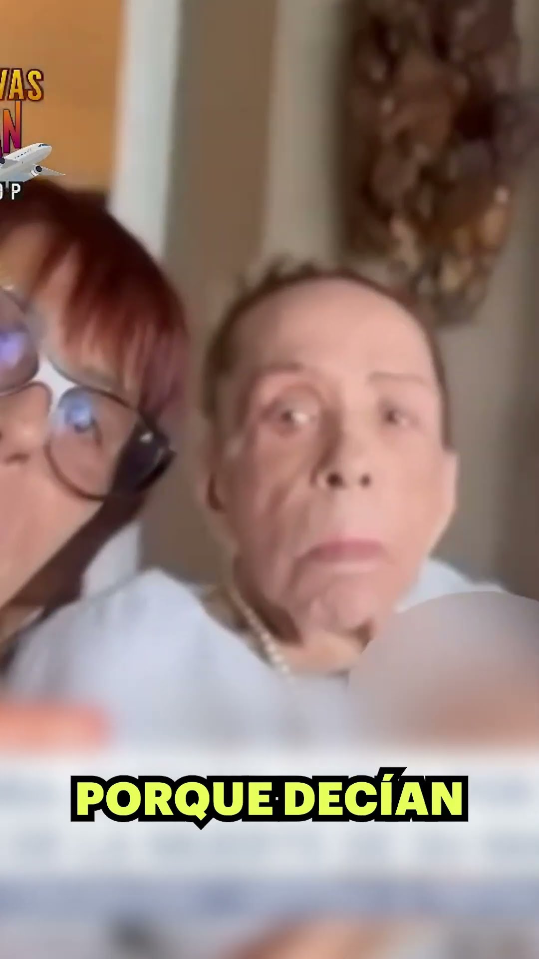 #AlejandraGuzmán se ríe del POLÉMICO video junto a su mamá, donde hicieron señas obscenas