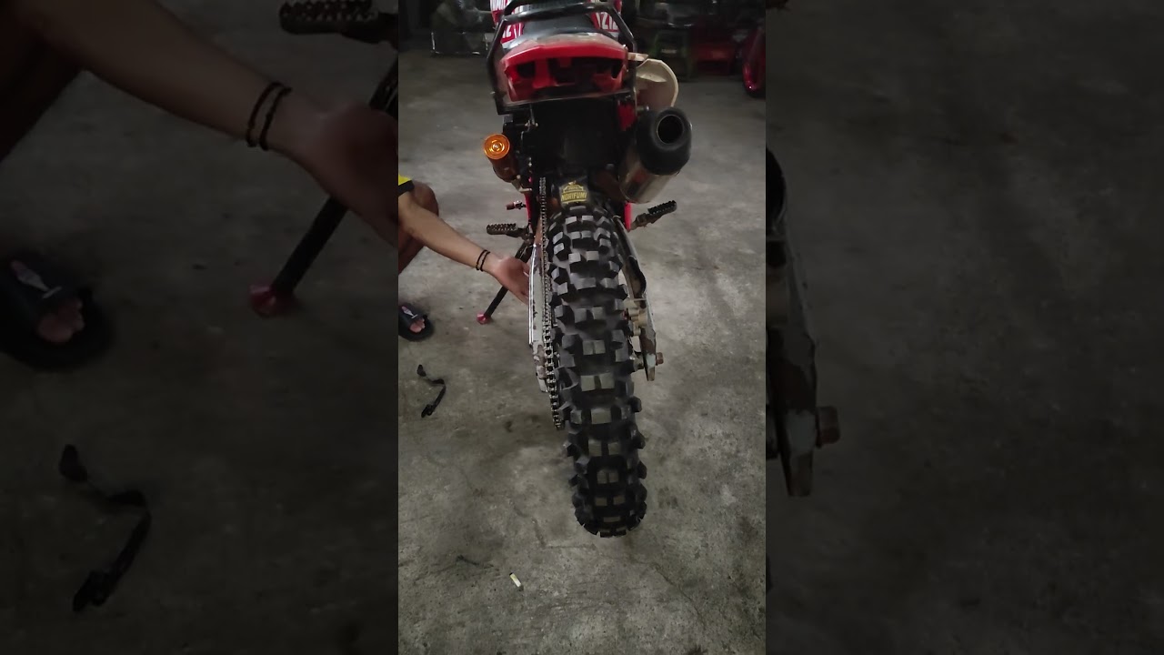 Ganti ban maxxis biar trabas makin joss...