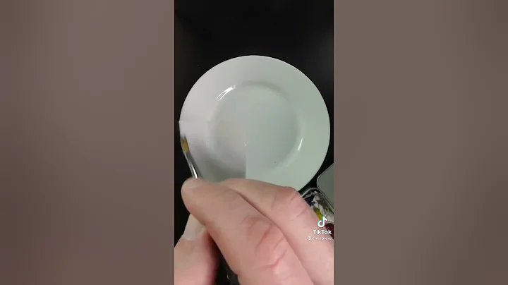 This guy can match any color