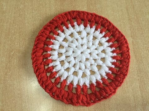 Vidéo: Comment Tricoter Une Nappe Avec Un Motif De Surlonge