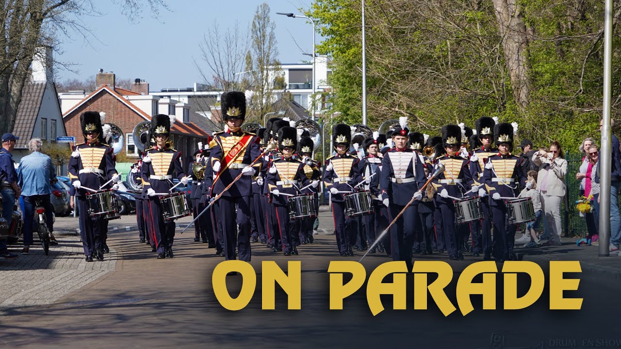 On Parade | Adest Musica Sassenheim Gezamenlijk