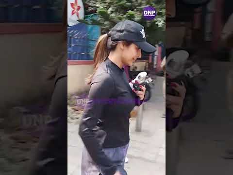 Malaika Arora SPOTTED At Yoga Class In Bandra || DNP ENTERTAINMENT