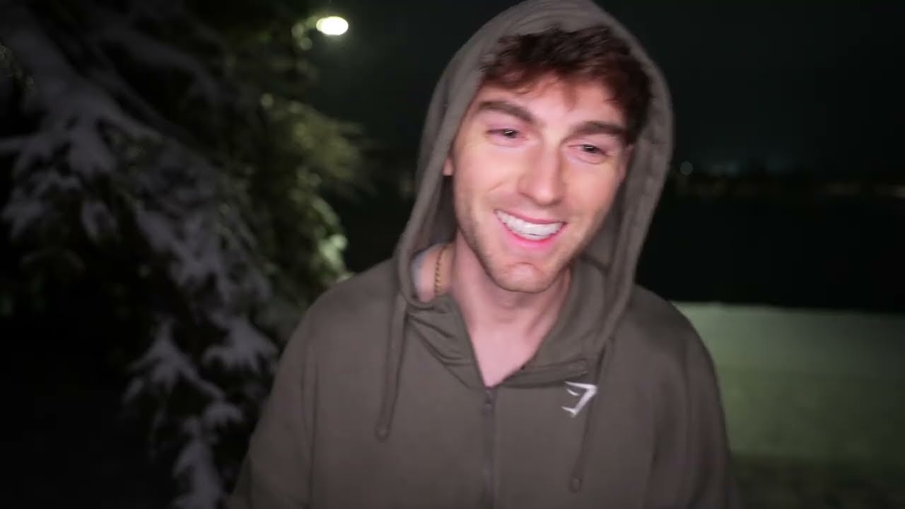 ASMR Рейки в падающем снегу — движения рук, которые снимут стресс