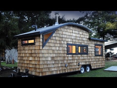 the-curved-260-micro-home-the-tiny-house-with-attractive-curved-roof