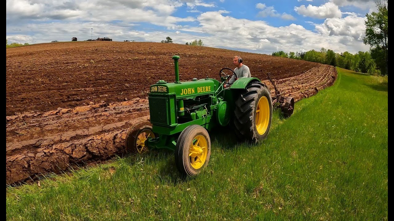 Classic Tractors Turn Out to Plow! Turning, Discing, & Rolling Ten Acres in Record Time