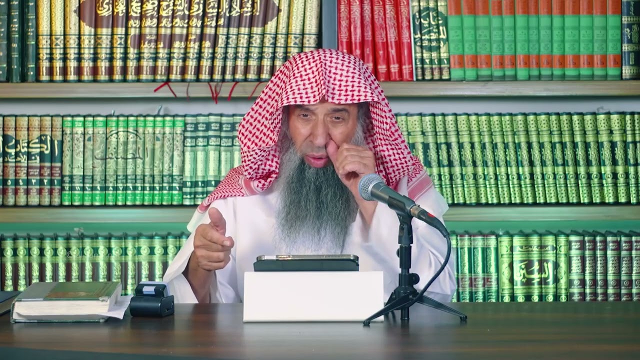 هل يُنصح طالب العلم بحفظ ألفية العراقي أو السيوطي؟