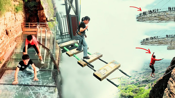 Funny moments about fear of heights | Scariest Cliff-side Glass Walkway | Amazing chinese landscape