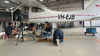 Cessna Cardinal C177RG retract Maintence