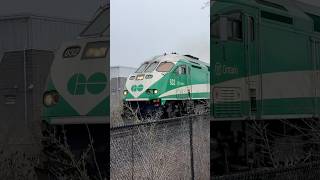 Go transit 7420 632N &amp; 320S slowly approaching mount joy #train #gotrain #gotransit #metrolinx