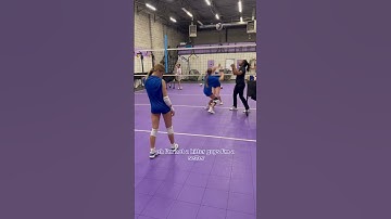 Mic’d up setter trying to hit/block🤣 #volleyballlife #volleyballplayer #volleyballmatch #micdup
