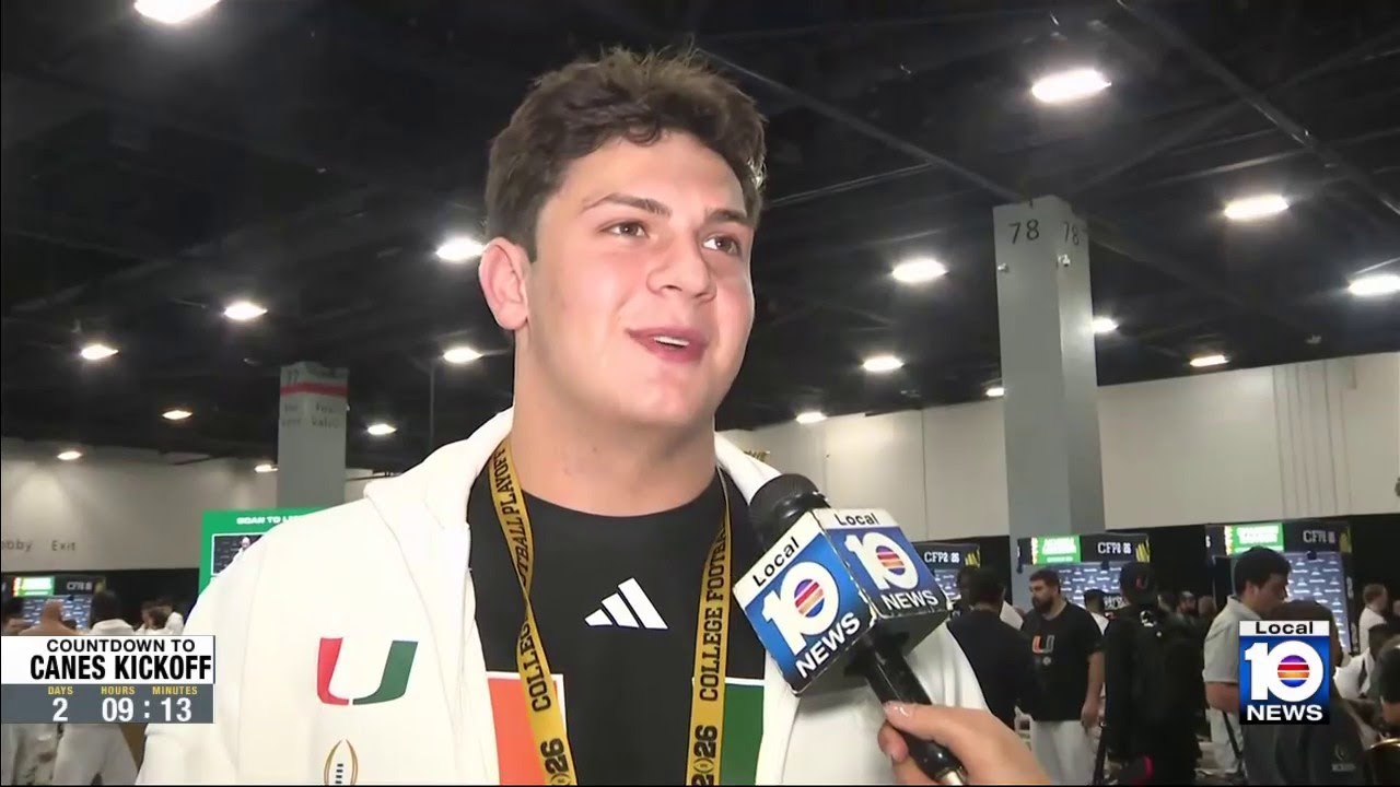 Media day kicks off at Playoff Fan Central ahead of Miami-Indiana national title game