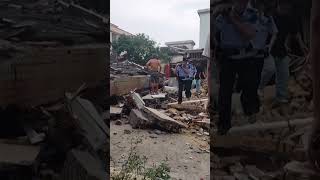Explosion triggers deadly building collapse in China