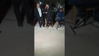 bana sor solist Emrah kuscu klavyede Battal Demirdelen