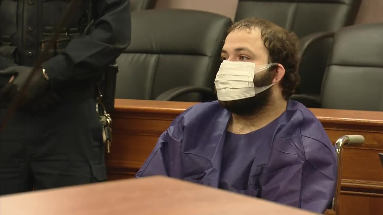 Boulder shooting suspect's first court appearance - YouTube