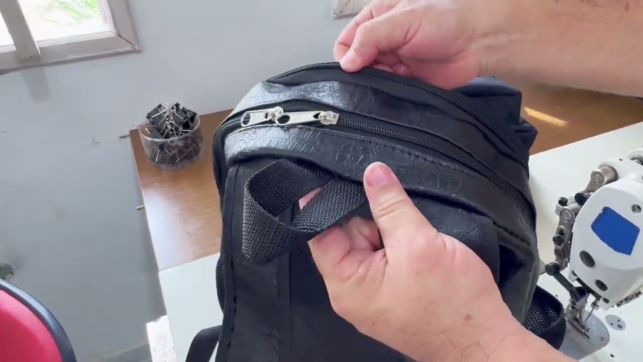 COSTURANDO MOCHILA GRANDE COM A MÁQUINA DE BRAÇO