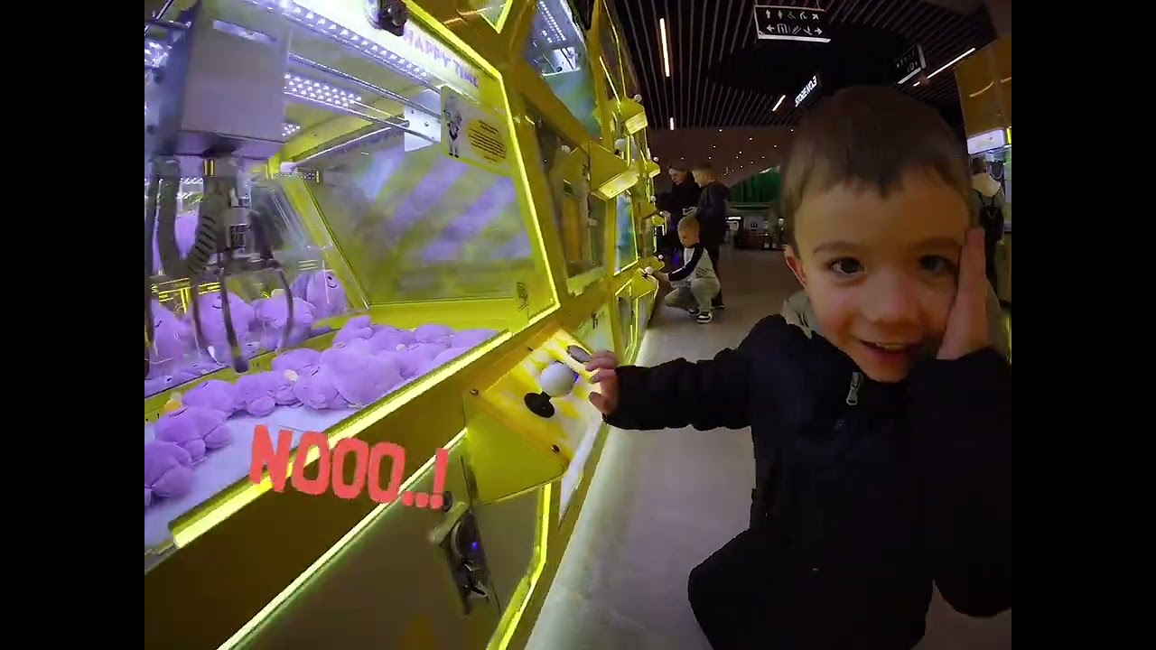 Аляляся играет в автоматы или двойной выигрыш. Полная версия.