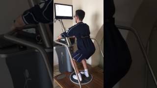 Esercitazione Di Squat Su Pedana Propriocettiva Prokin Tecnobody