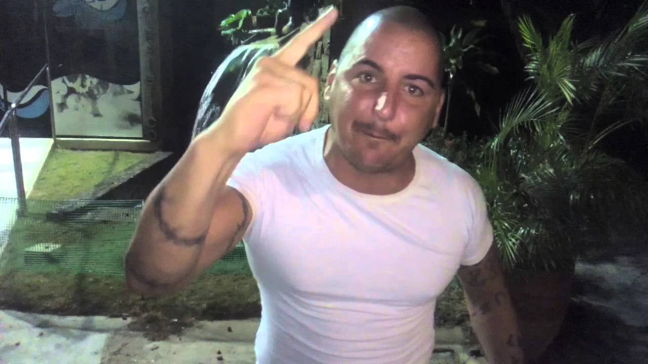 John Cobra "Ataque brutal al tuerto y a Pique"