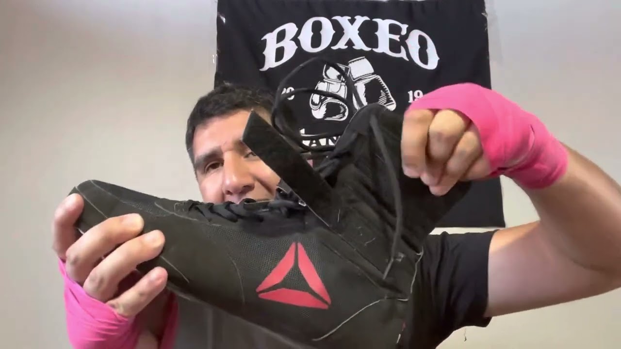 nostalgia llegar actualizar Botas de boxeo Reebok. - YouTube