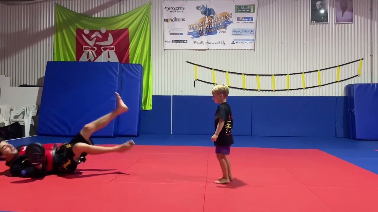 Front kicks are the best kicks 🥋 YouTube
