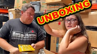 STORAGE WARS UNBOXING AT THE WAREHOUSE COMICS ACTION FIGURES ABANDONED AUCTION EBAY screenshot 4