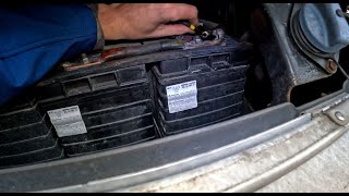 How to disconnect a battery on Freightliner Cascadia or any other truck