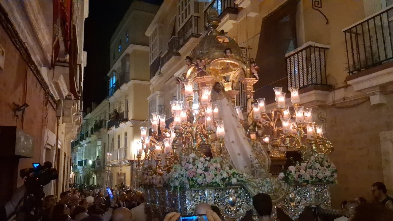 Glorias Cádiz 2025 - Ntra. Señora de la Palma Coronada por San Lorenzo.