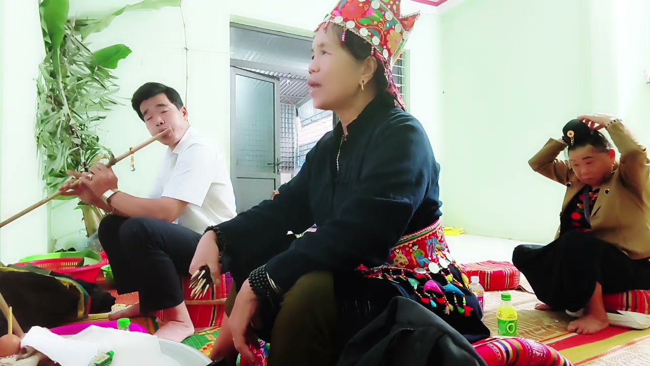 Sên kho hướn// lão hé thoát bản mường húa xã chiềng Sinh tuần giáo 