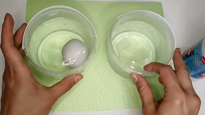 Эксперимент с яйцом и солëной водой.