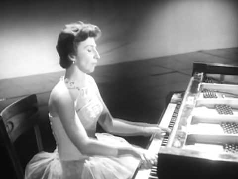 Bella Davidovich plays Chopin Grande valse brillante - video