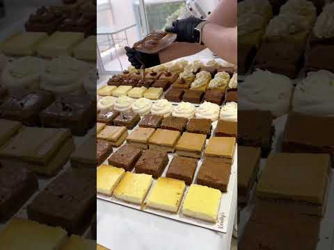 Petit fours -