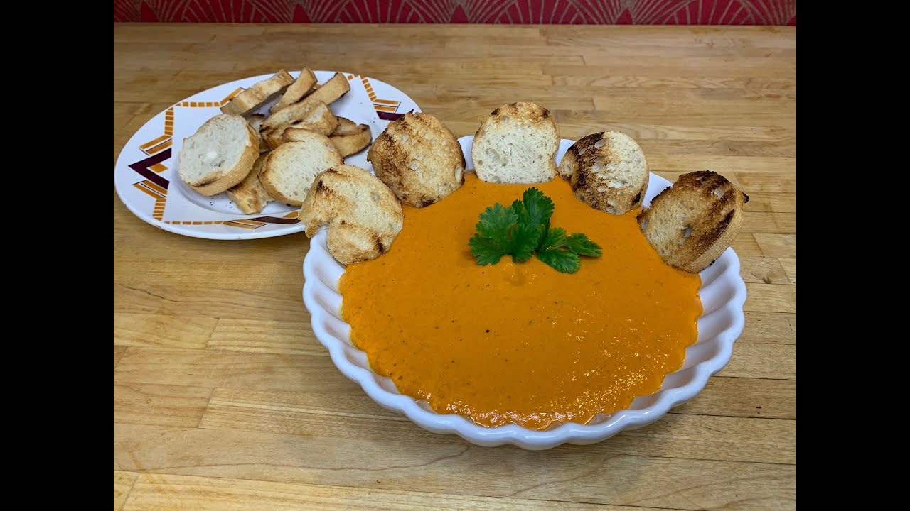 Creamy pepper puree for your appetizer or starter
