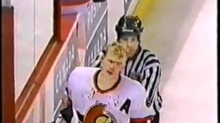 Mathieu Schneider TKO's Daniel Alfredsson
