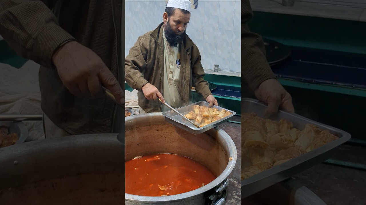 SHAIKH SAB SELLING SIRI PAYE 