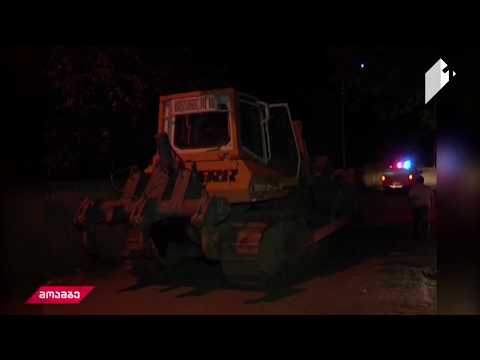 ცეცხლის კერასთან სახანძრო ტექნიკის შესაყვანად, სამუშაოები სოფელ ყვიბისის მხრიდან მიმდინარეობს