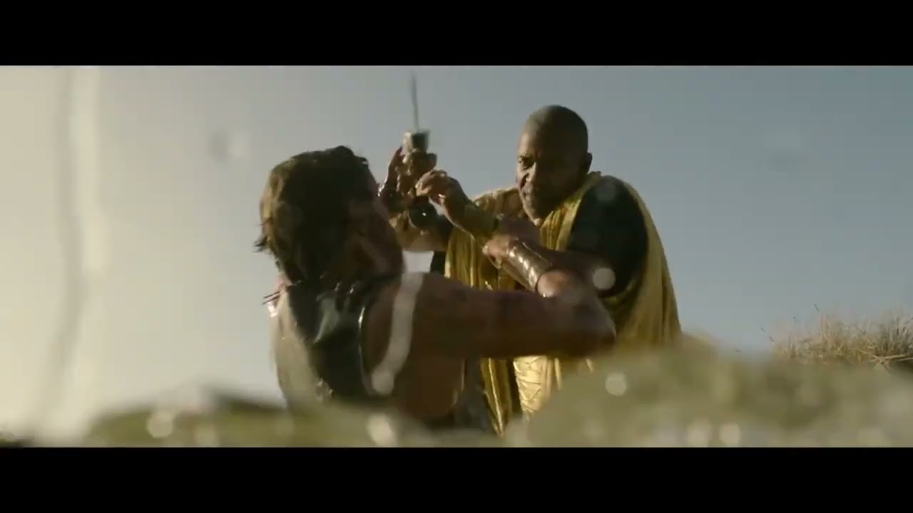 Denzel Washington Macrinus Fights Paul Mescal Lucius Scene-Gladiator II 2024 (Full HD)