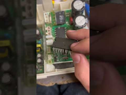 Samsung WW12K8412OW не крутит двигатель. Замена IKCM15F60GA