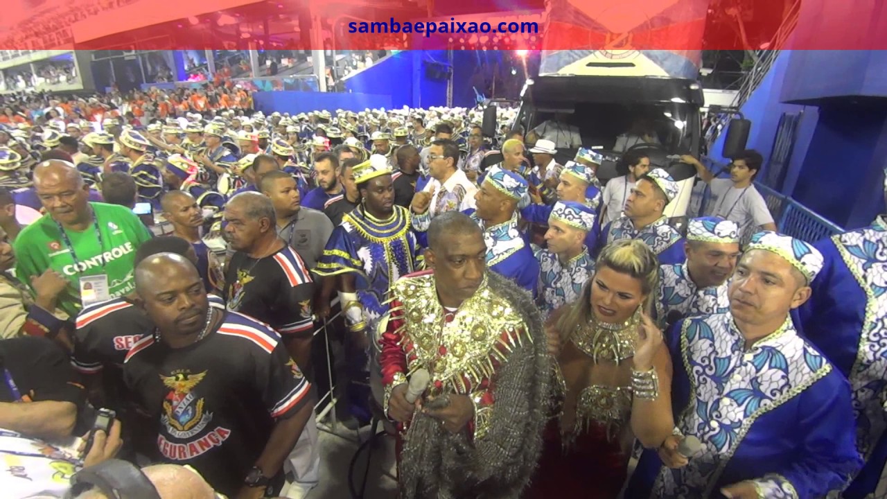 Carnaval 2017: União da Ilha Início de Desfile