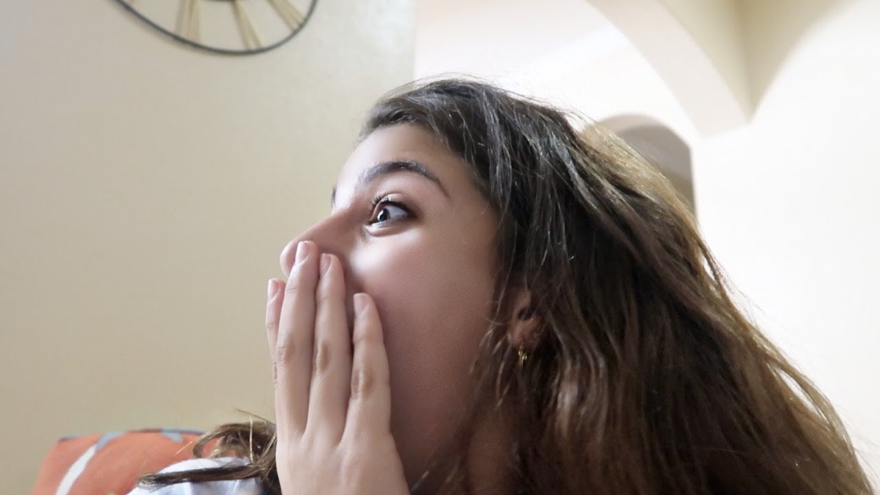 MOM HAS A SURPRISE FOR ME !!! VLOG