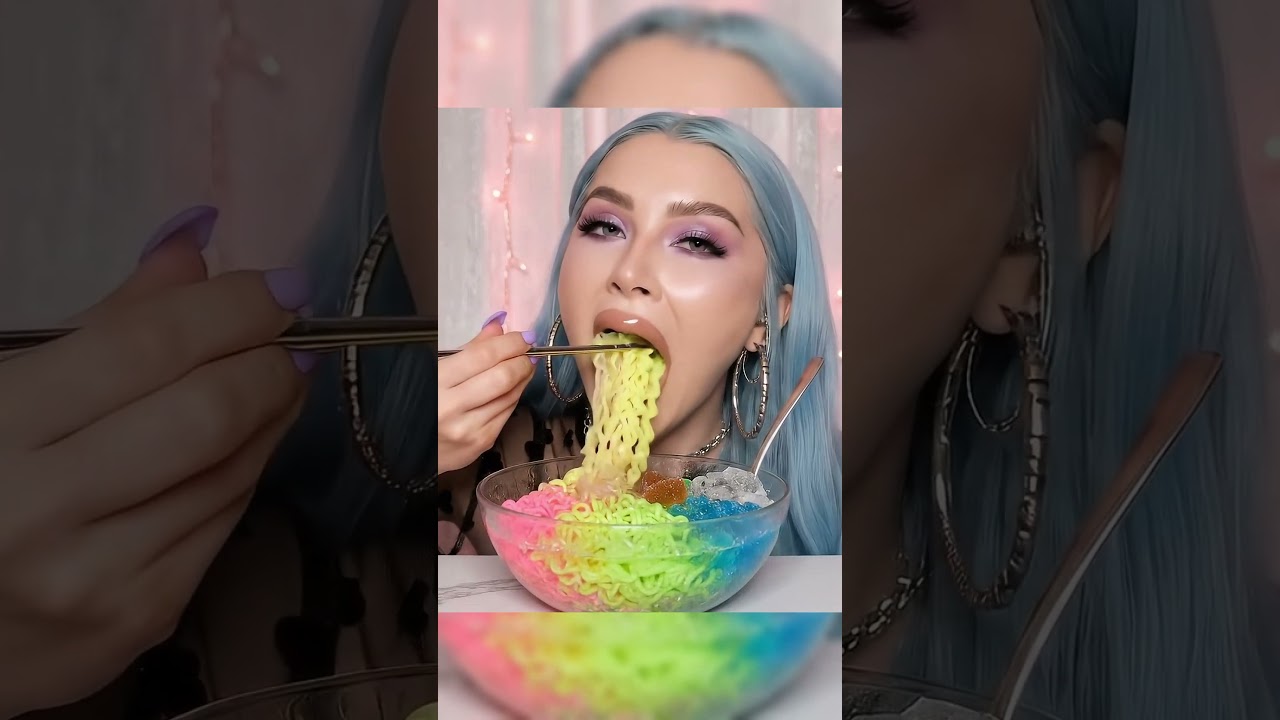 I love rainbow foods! 🌈🍜🍔 